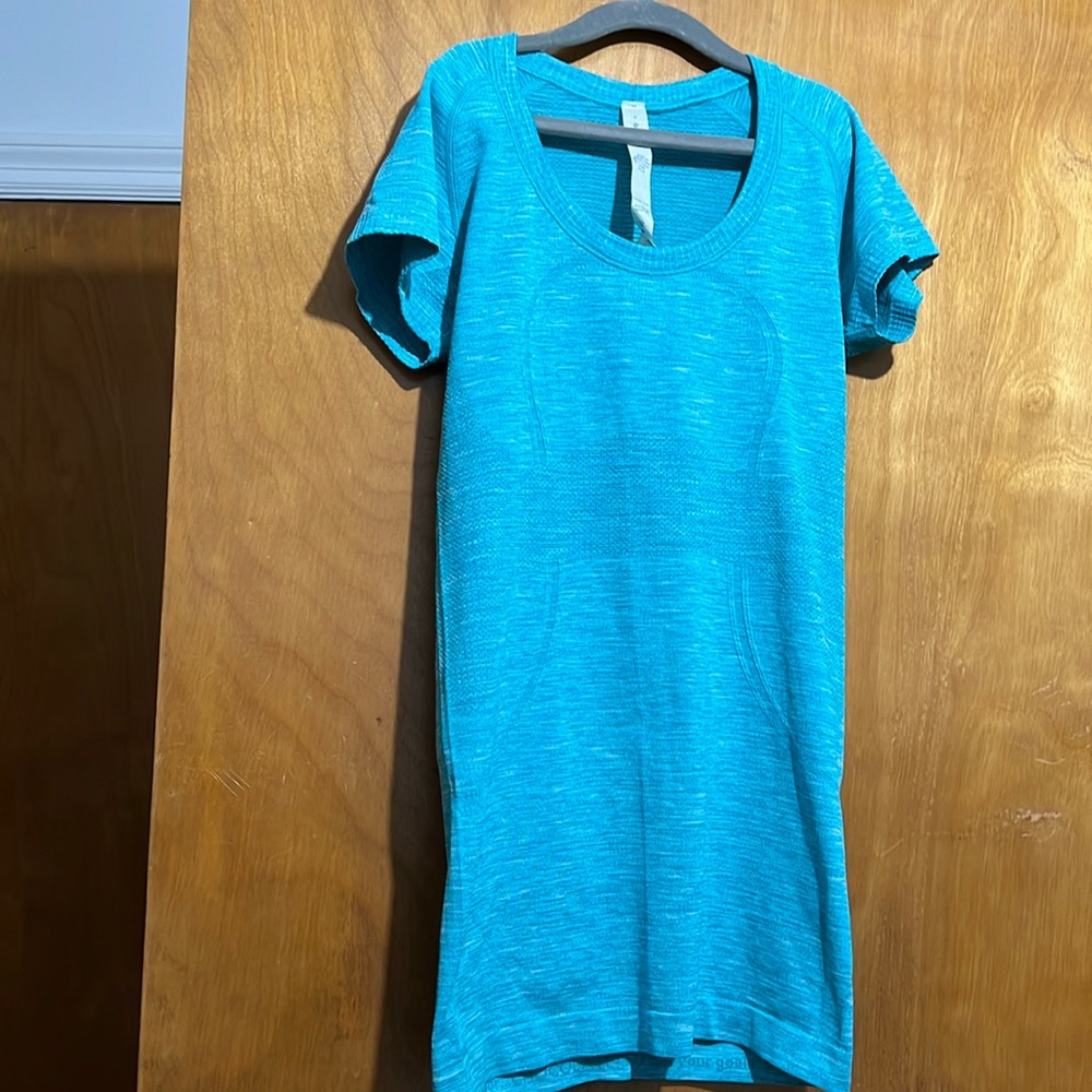 LULULEMON Swiftly Top